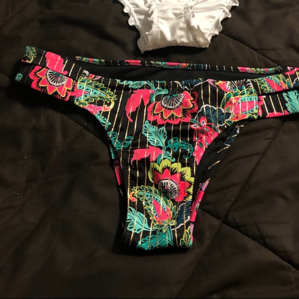 New without tags bikini bottom
